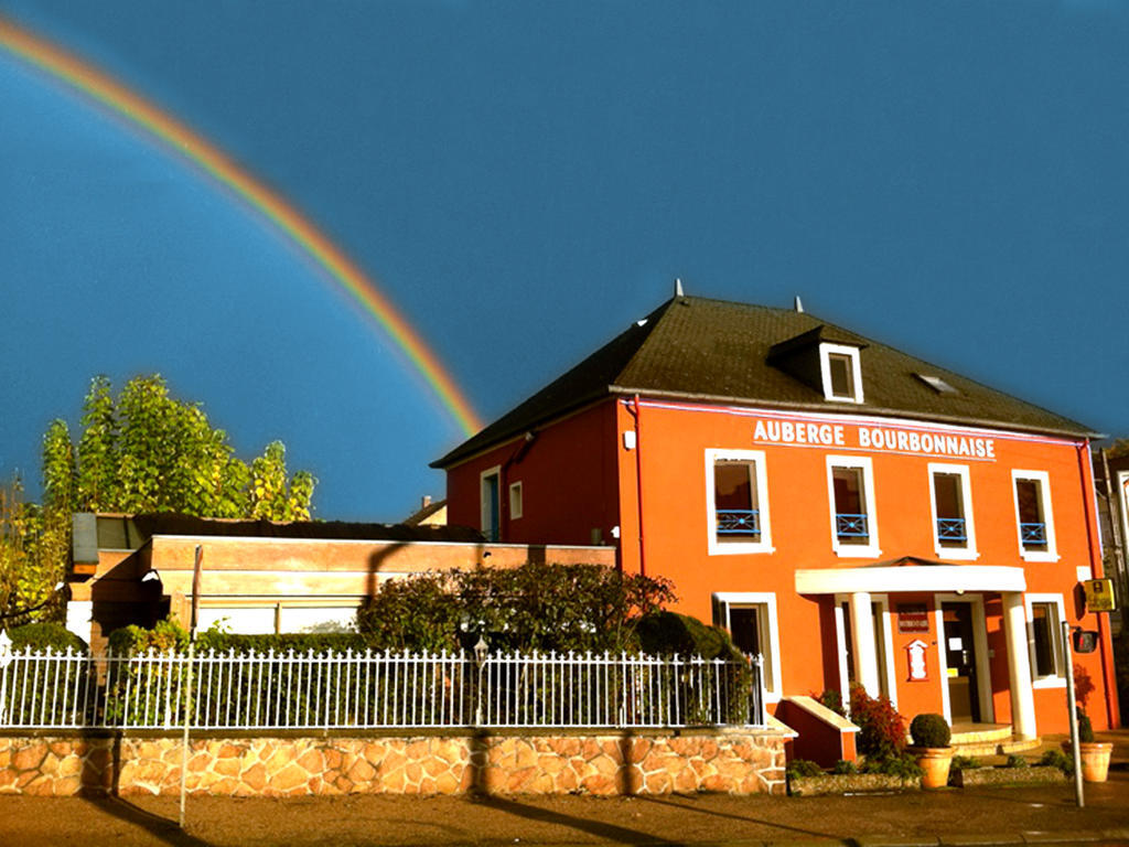 Auberge Bourbonnaise Saint-Yorre Exterior foto